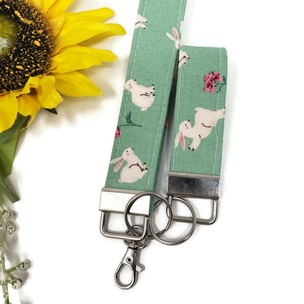Cute Bunny Key Fob Holder Set Of 2 with Silver Hardware New! - Picture 2 of 4